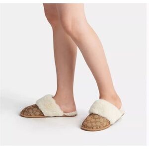 Coach Women's Ziva Slipper Slip On Signature Jacquard Size 8 Tan Cozy Comfort